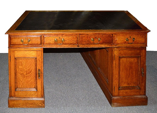 Appraisal: Victorian oak partners desklarge rectangular top inset leather fitted drawers