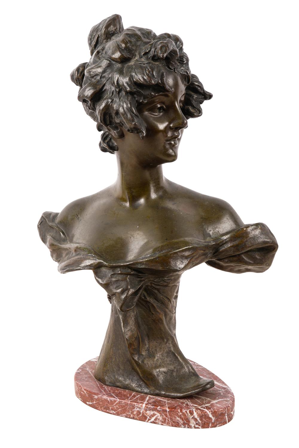 Appraisal: GEORGES VAN DER STRAETEN - BUST OF A LADYbronze with