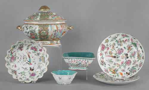 Appraisal: Collection of Chinese export famille rose porcelain to include a