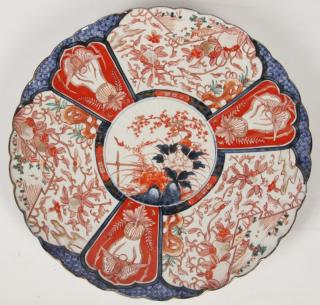 Appraisal: JAPANESE IMARI SCALLOPED SHAPED MEIJI PERIOD CHARGER JAPANESE IMARI SCALLOPED