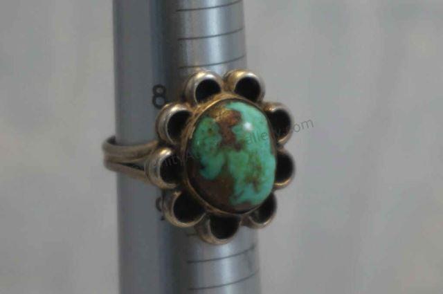 Appraisal: 's- 's Native American - Navajo silver Flower ring with