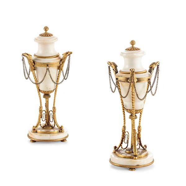 Appraisal: A pair of Louis XVI style marble cassoulettes A pair