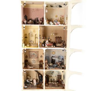 Appraisal: Eight Middle Rooms from the Historical Mother Larke's Miniature Collection