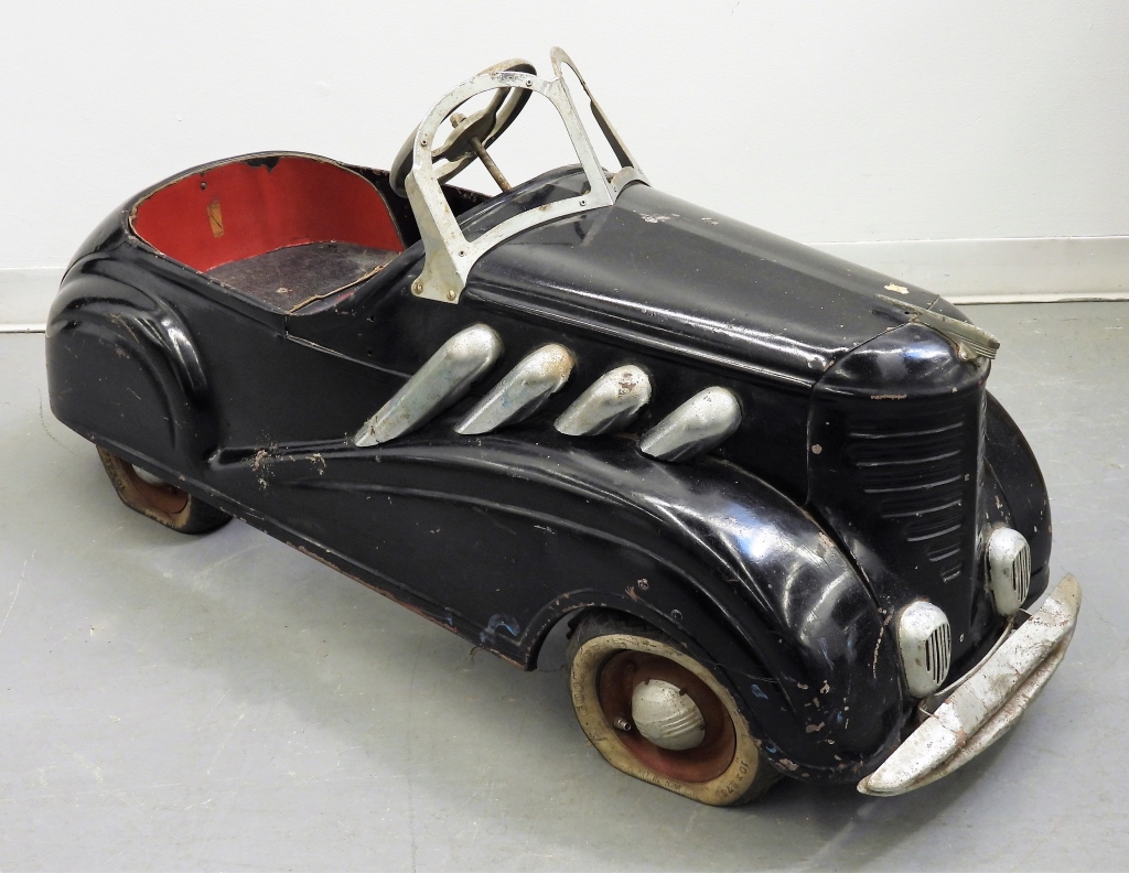 Appraisal: MURRAY MFG CO STEELCRAFT PEDAL CAR OhioEarly th CenturyBlack Supercharged