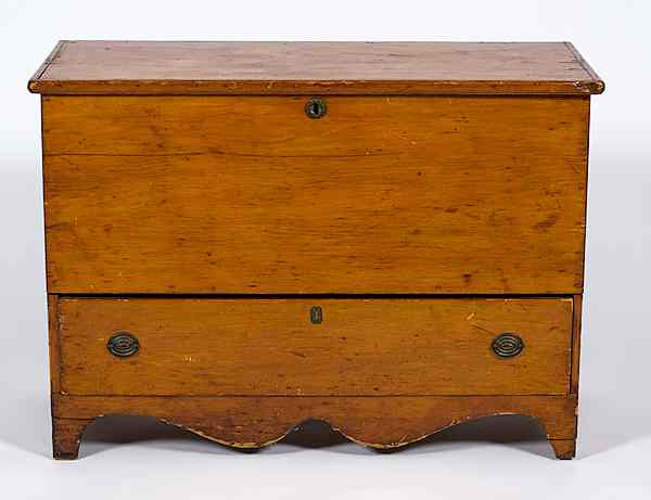 Appraisal: Pine Mule Chest American early th century a dower chest