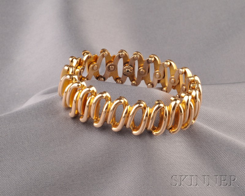 Appraisal: kt Gold Expandable Bracelet designed as hinged s-form links dwt