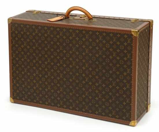 Appraisal: An Alzer Anglais suitcase by Louis Vuitton In monogram canvas