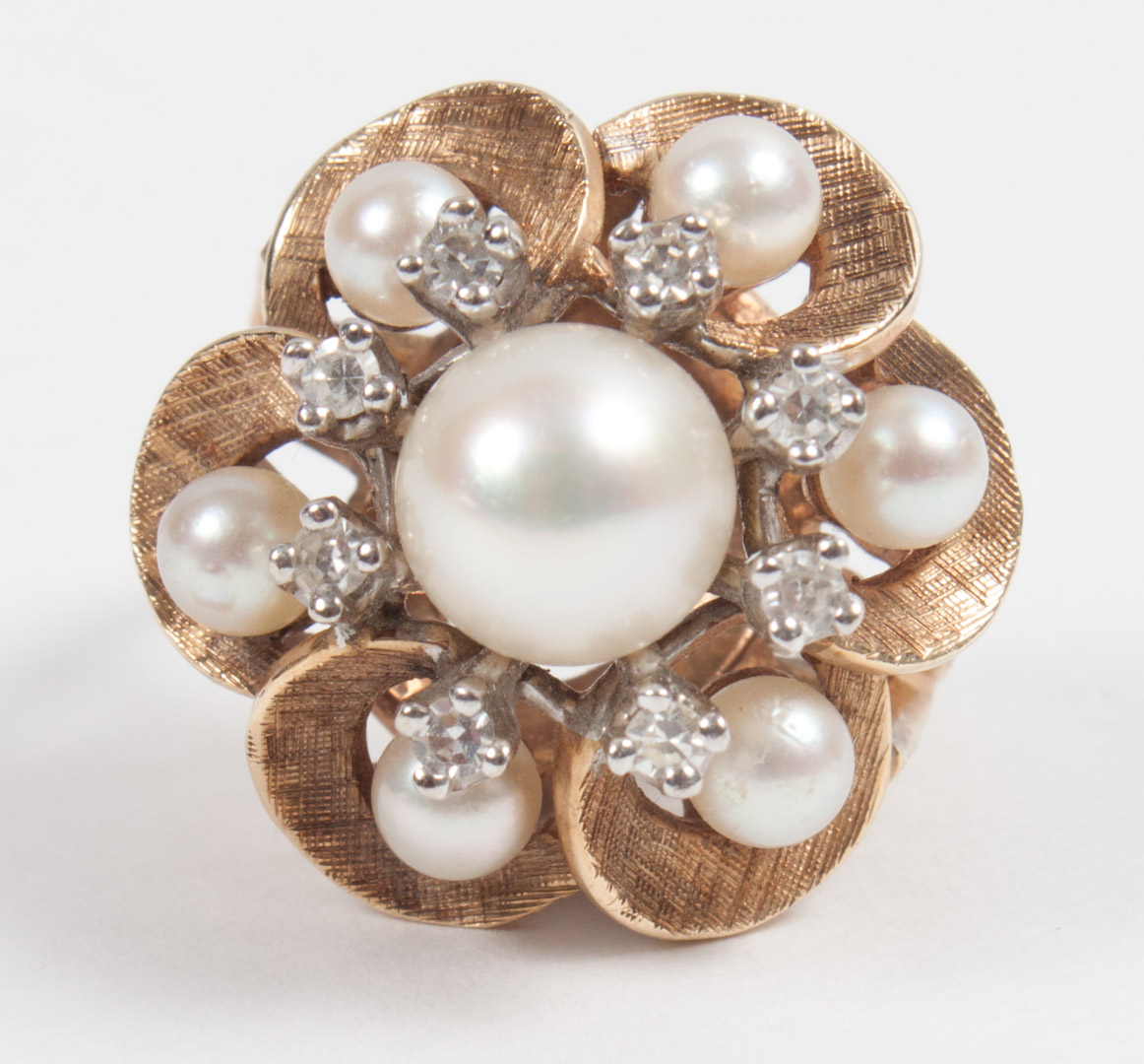 Appraisal: Lady's K gold pearl diamond dome ring size grams Condition