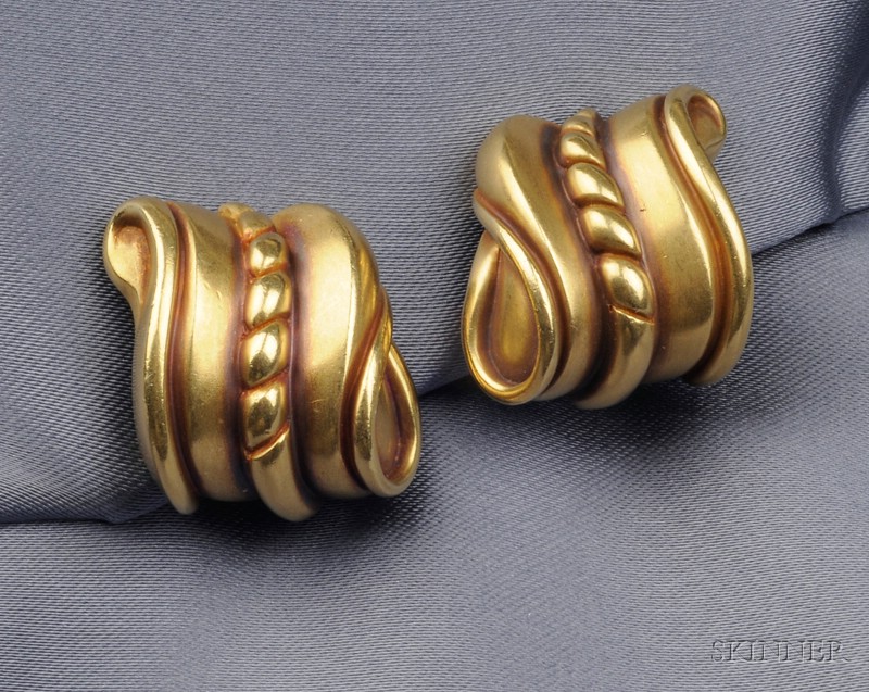 Appraisal: kt Gold Earclips Barry Kieselstein-Cord each designed as a swirl