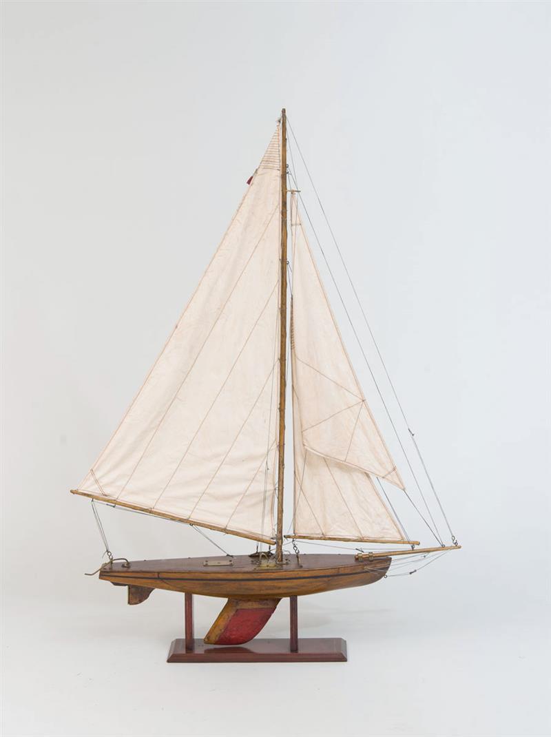 Appraisal: AMERICAN MAHOGANY SAILBOAT MODEL On separate base x x in