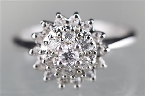 Appraisal: KT white gold lady's diamond cluster ring Ring has round