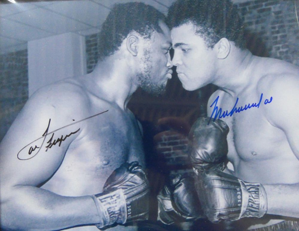 Appraisal: JOE FRAZIER MUHAMMAD ALI SIGNED X PHOTO Joe Frazier and