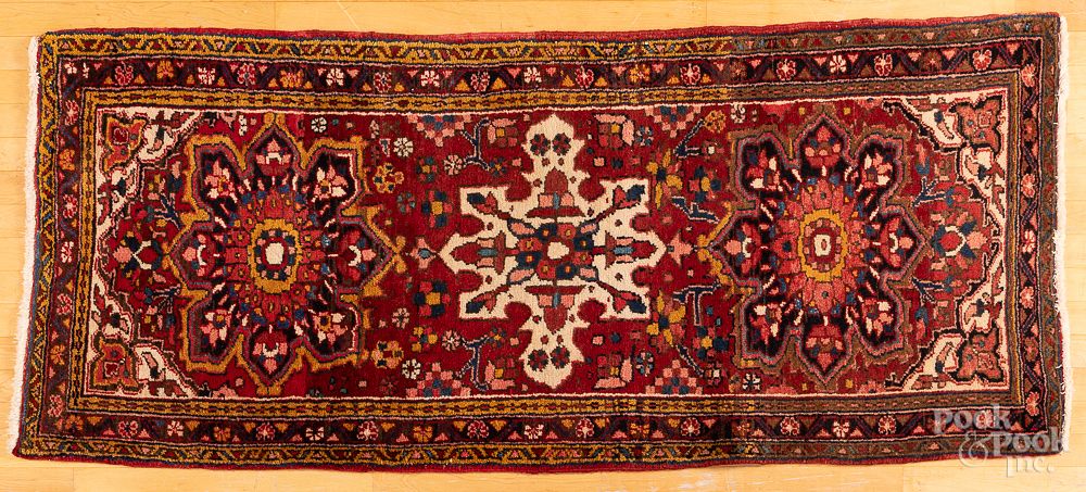 Appraisal: Hamadan carpet ca Hamadan carpet ca ' x ' Condition