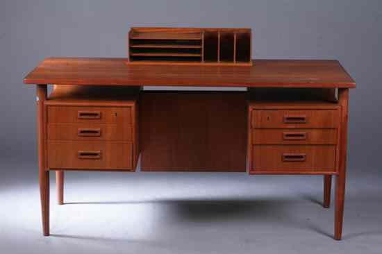 Appraisal: DANISH MODERN TEAKWOOD DOUBLE-PEDESTAL DESK Raised rectangular top above two