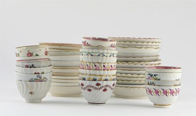 Appraisal: Eighteen teabowls and twenty eight saucers mostly Caughley variously decorated