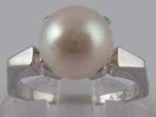 Appraisal: A platinum and Mikimoto cultured pearl ring the pearl approx