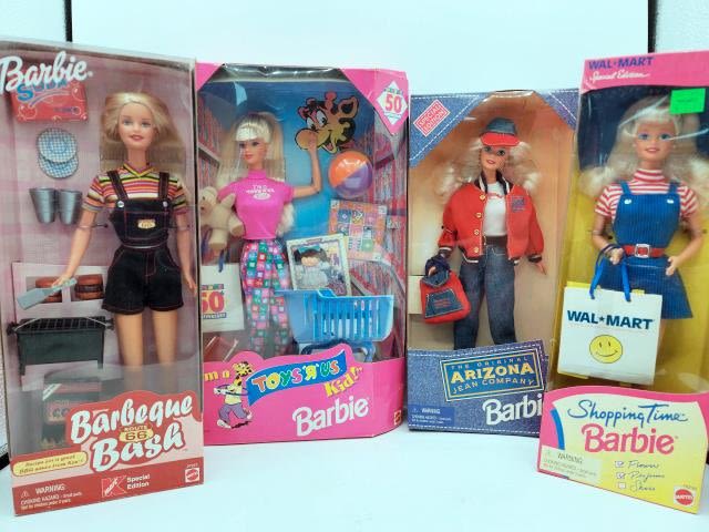 Appraisal: Barbie Dolls in Commercial Shopping themes including Walmart Special Edition