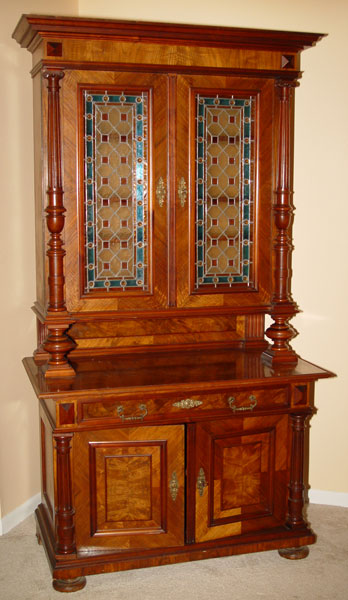 Appraisal: COURT CUPBOARD WITH LEADED GLASS part cabinet featuring top section