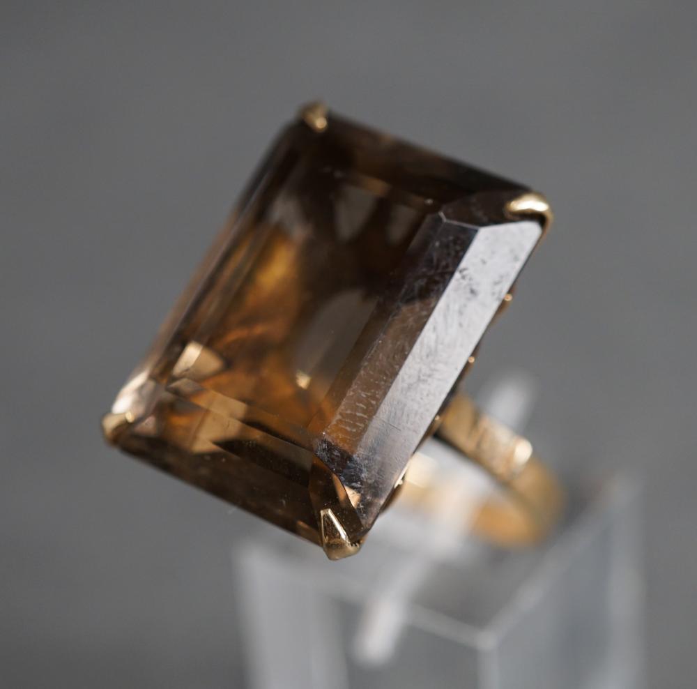 Appraisal: Tested -Karat Yellow-Gold and Smokey Quartz Ring gross dwt Size