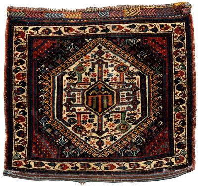 Appraisal: Qashgai bag face hexagonal central medallion with hook borders on