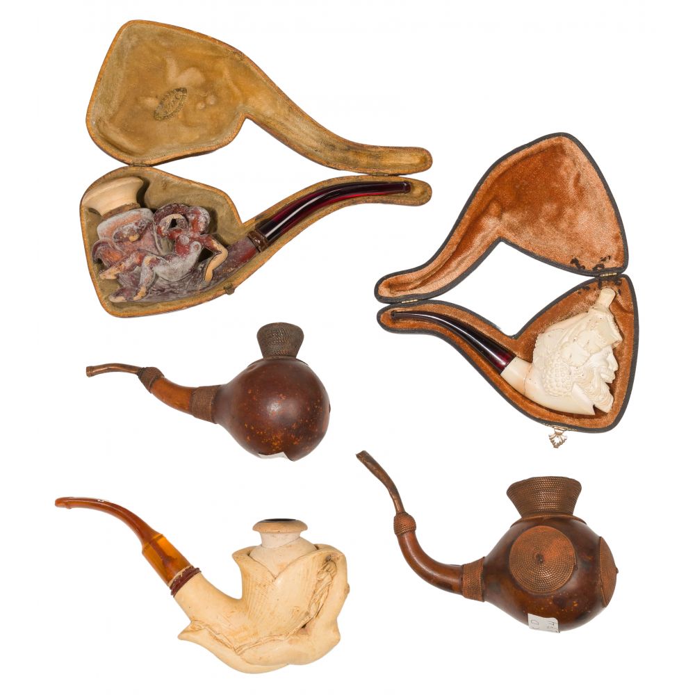 Appraisal: TOBACCO PIPES ASSORTMENT items including Meerschaum laughing Bacchus in case