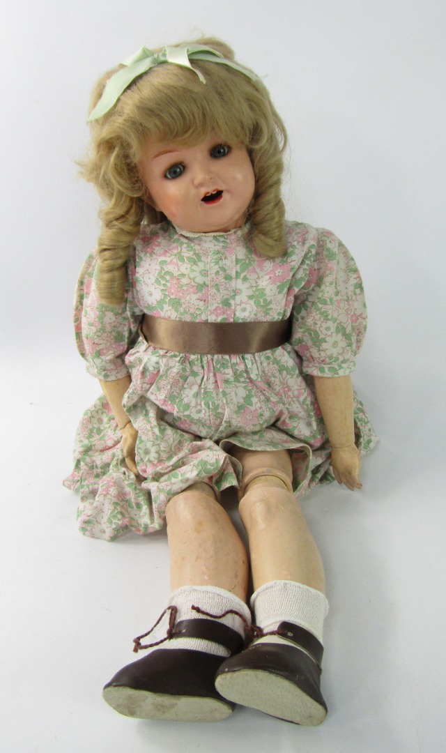 Appraisal: A Heubach Koppelsdorf bisque head doll