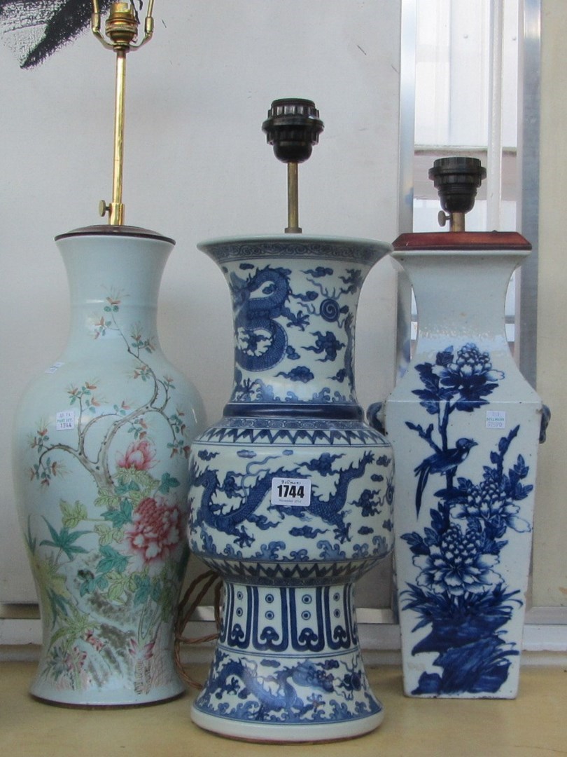 Appraisal: A modern Chinese blue and white vase of circular form