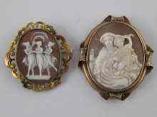 Appraisal: A carved shell cameo brooch depicting a mother and child