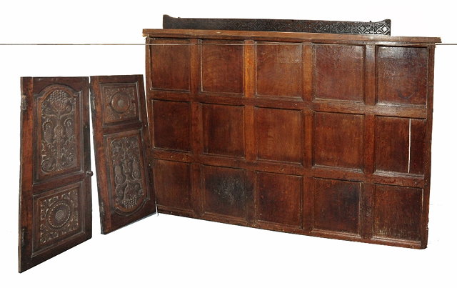 Appraisal: A length of oak panelling th th Century approximately cm