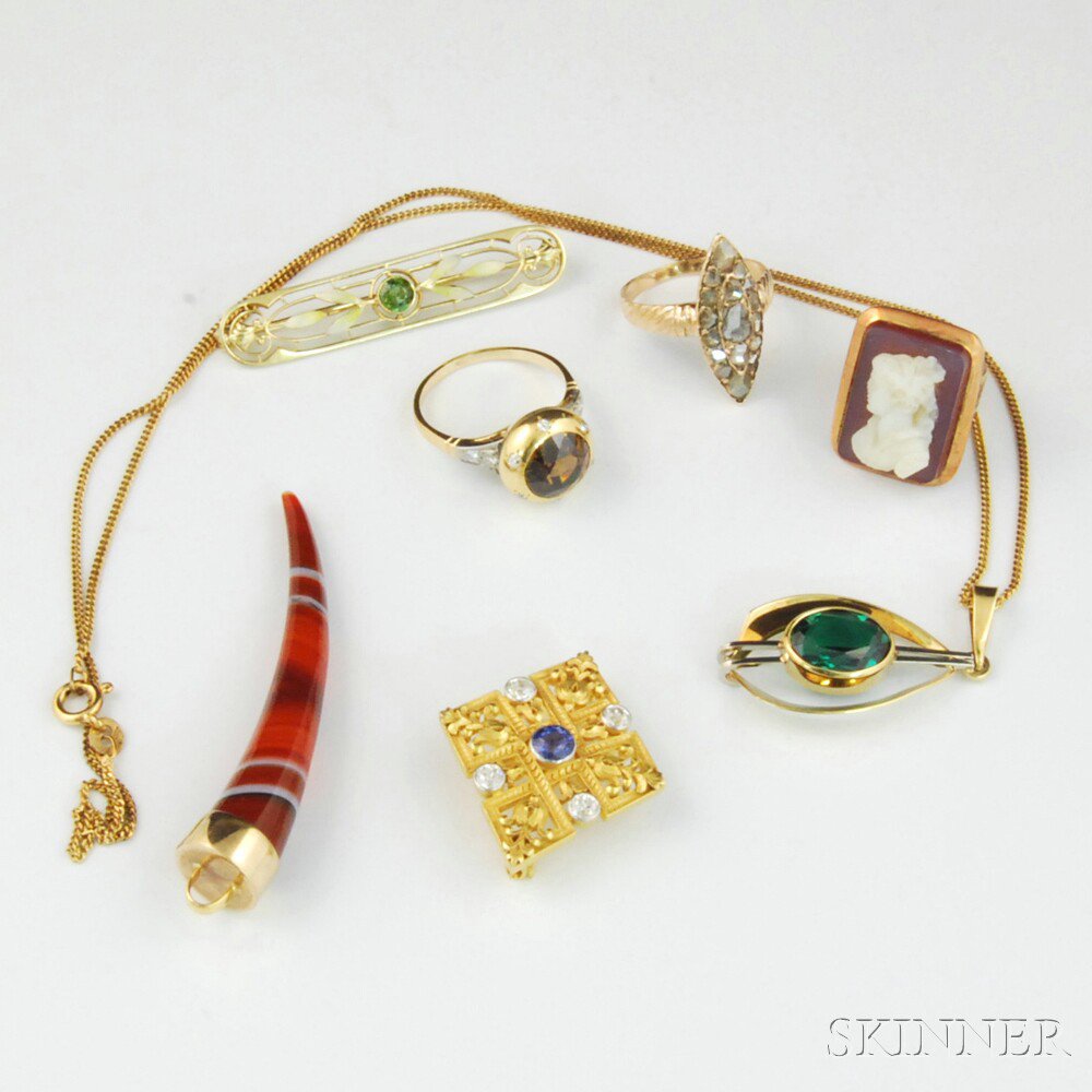 Appraisal: Small Group of Jewelry including an agate corno pendant a