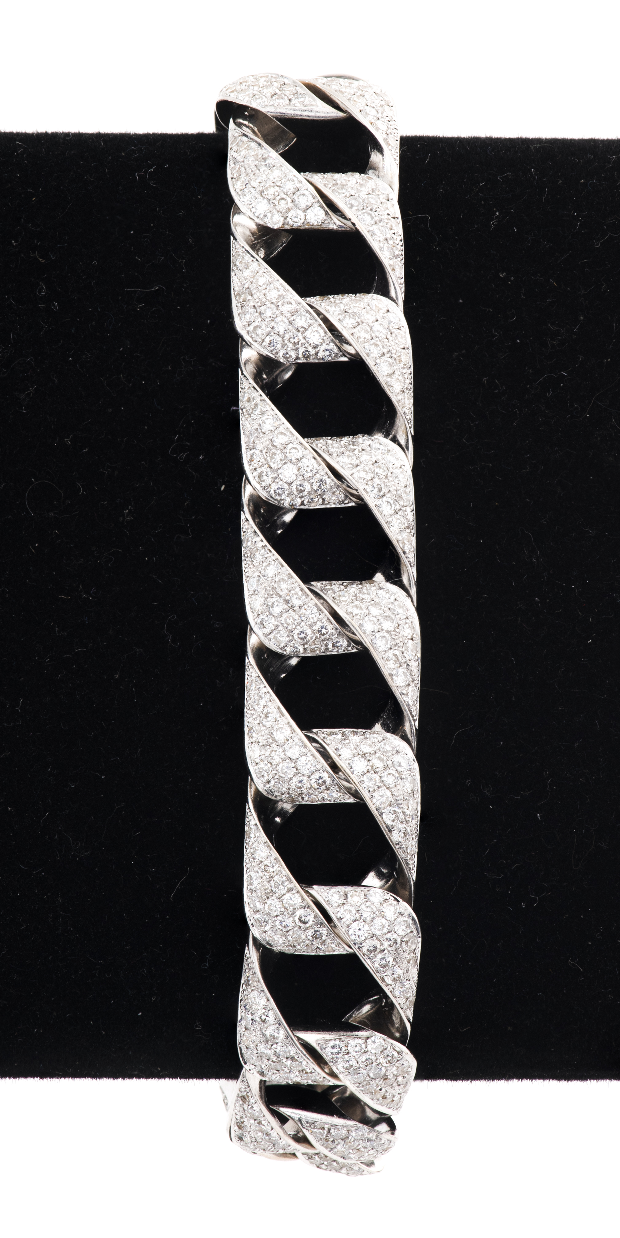 Appraisal: K WHITE GOLD DIAMOND LINK BRACELET K white gold diamond