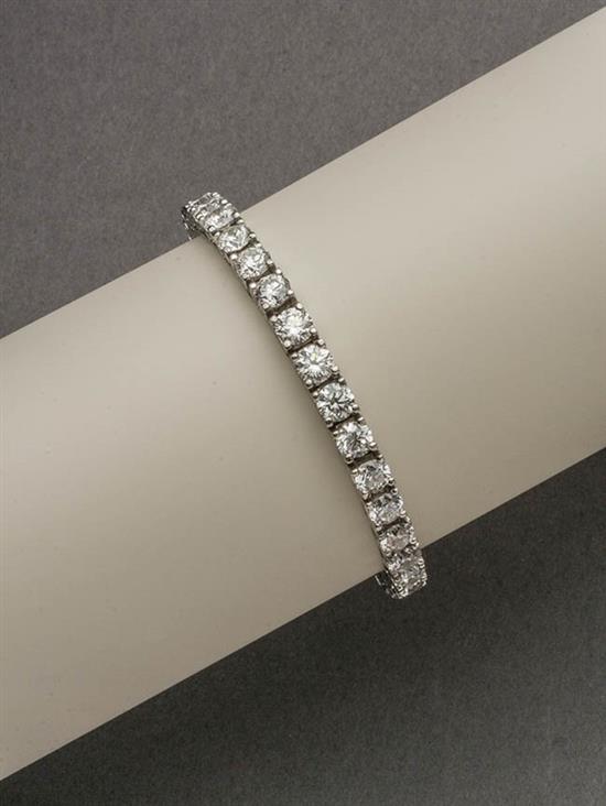 Appraisal: -Karat White-Gold and Diamond Line Bracelet Set with thirty-four round