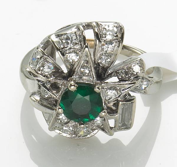 Appraisal: An emerald diamond and k white gold ring