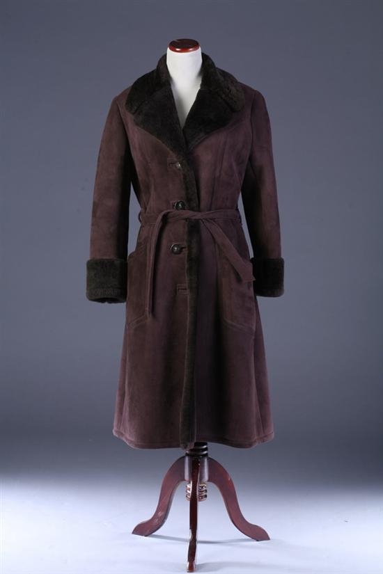 Appraisal: LADY'S SHEARLING-LINED CHOCOLATE BROWN SUEDE COAT Retailed Gartenhaus size Three-quarter