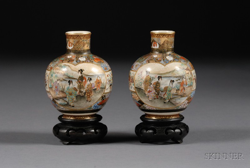 Appraisal: Pair of Satsuma Vases late th century globular form fan-shaped