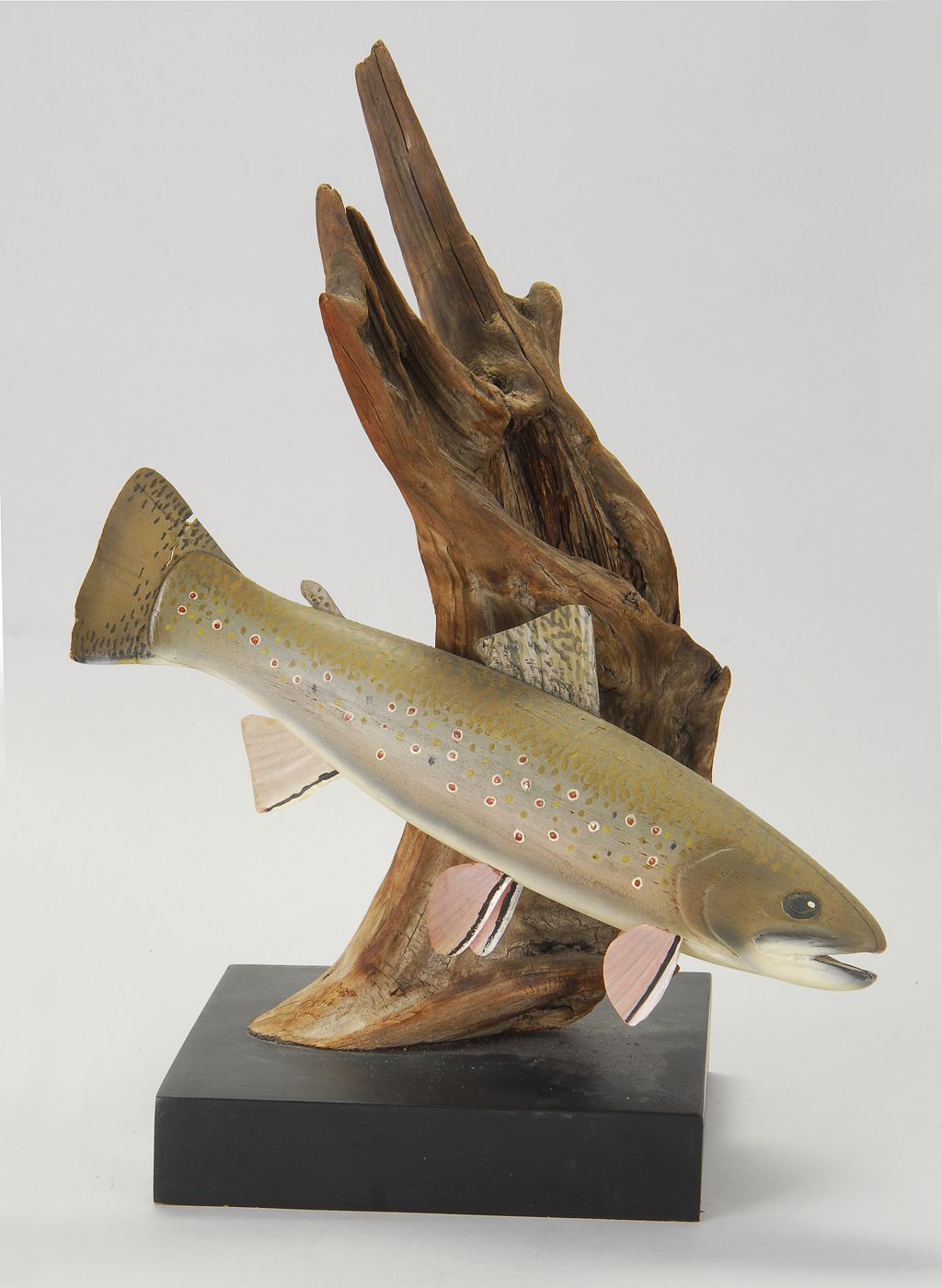 Appraisal: CARVED WOOD BROOK TROUT by Peter Thompson Mounted on a