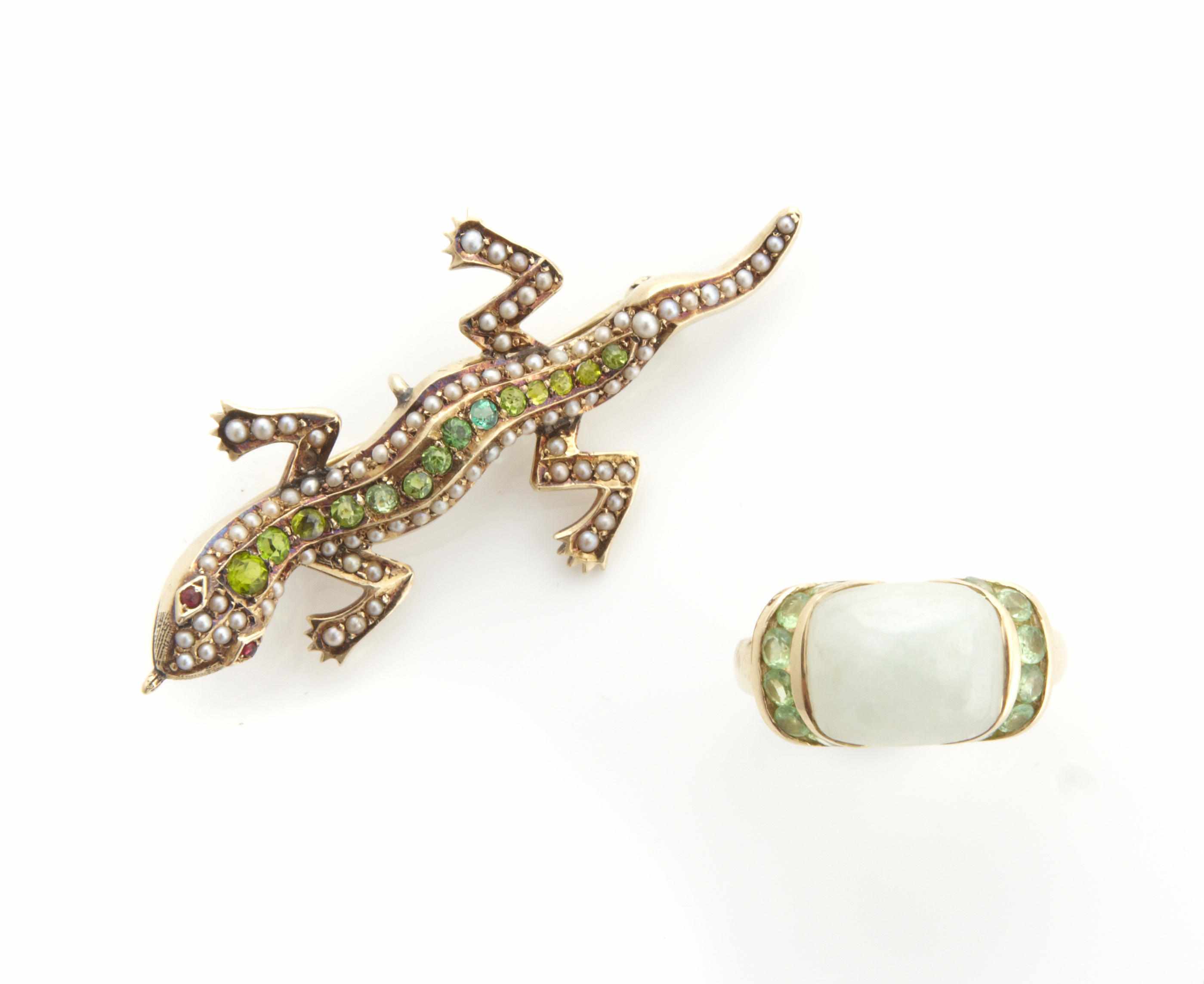 Appraisal: A demantoid garnet seed pearl and k gold chameleon brooch