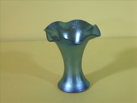 Appraisal: STEUBEN BLUE AURENE VASE Incised AURENE and no with six