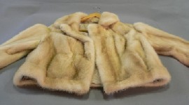 Appraisal: A cream mink ladies short jacket