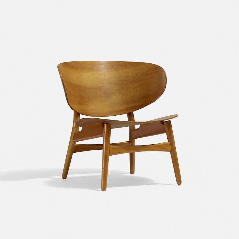 Appraisal: Hans J Wegner Shell chair Hans J Wegner Shell chair