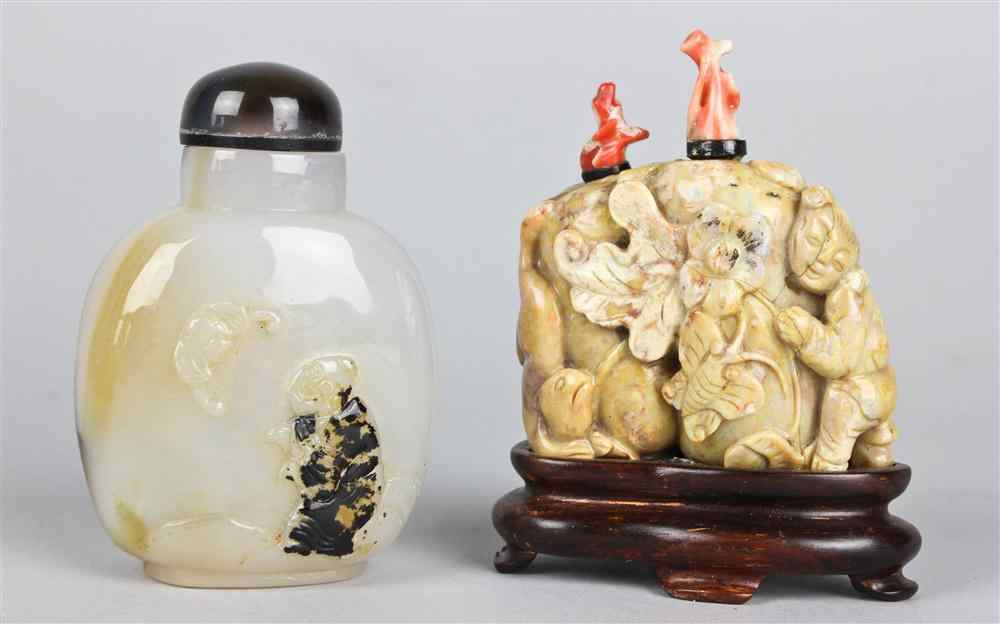 Appraisal: TWO CHINESE MINERAL SNUFF BOTTLES the first of Suzhou agate