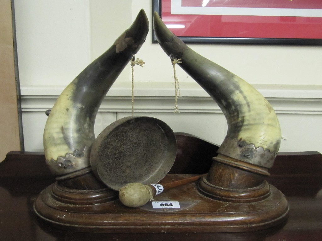 Appraisal: Oak and horn mounted table gong with beater