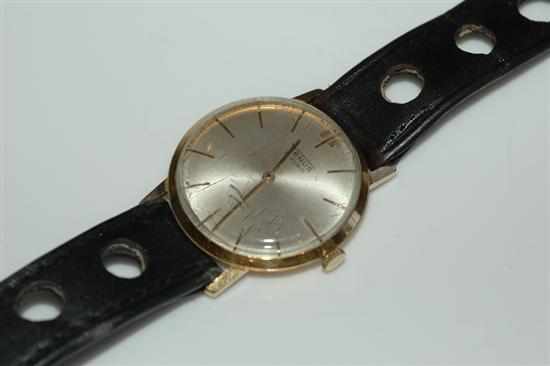 Appraisal: A VENUS INCABLOC MANUAL WIND WRISTWATCH WITH BATON NUMERALS TO