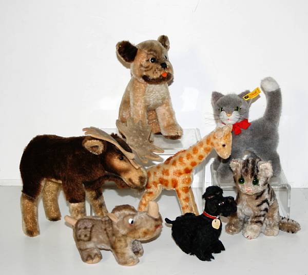 Appraisal: Steiff Grouping Collection of German animals including deer mouse cat