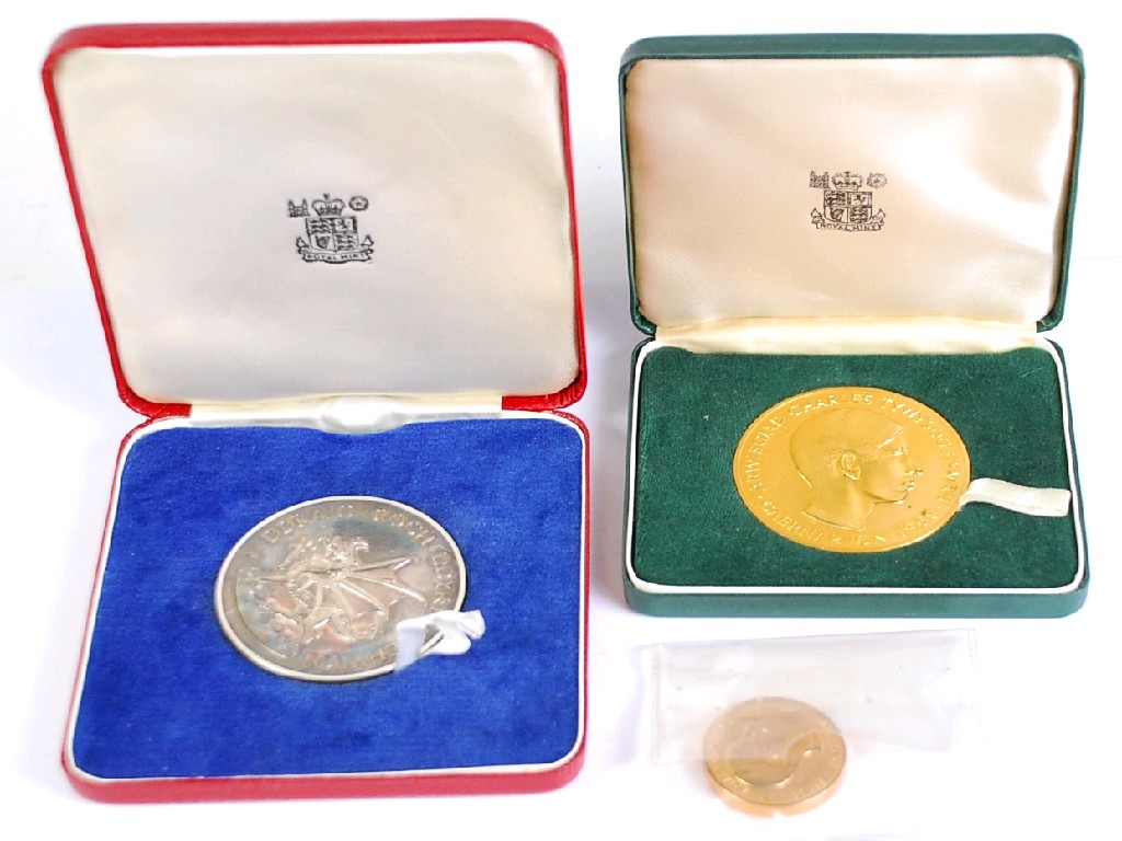 Appraisal: LARGE ALMOST MINT AND BOXED 'PRINCE OF WALES' SILVER INVESTITURE