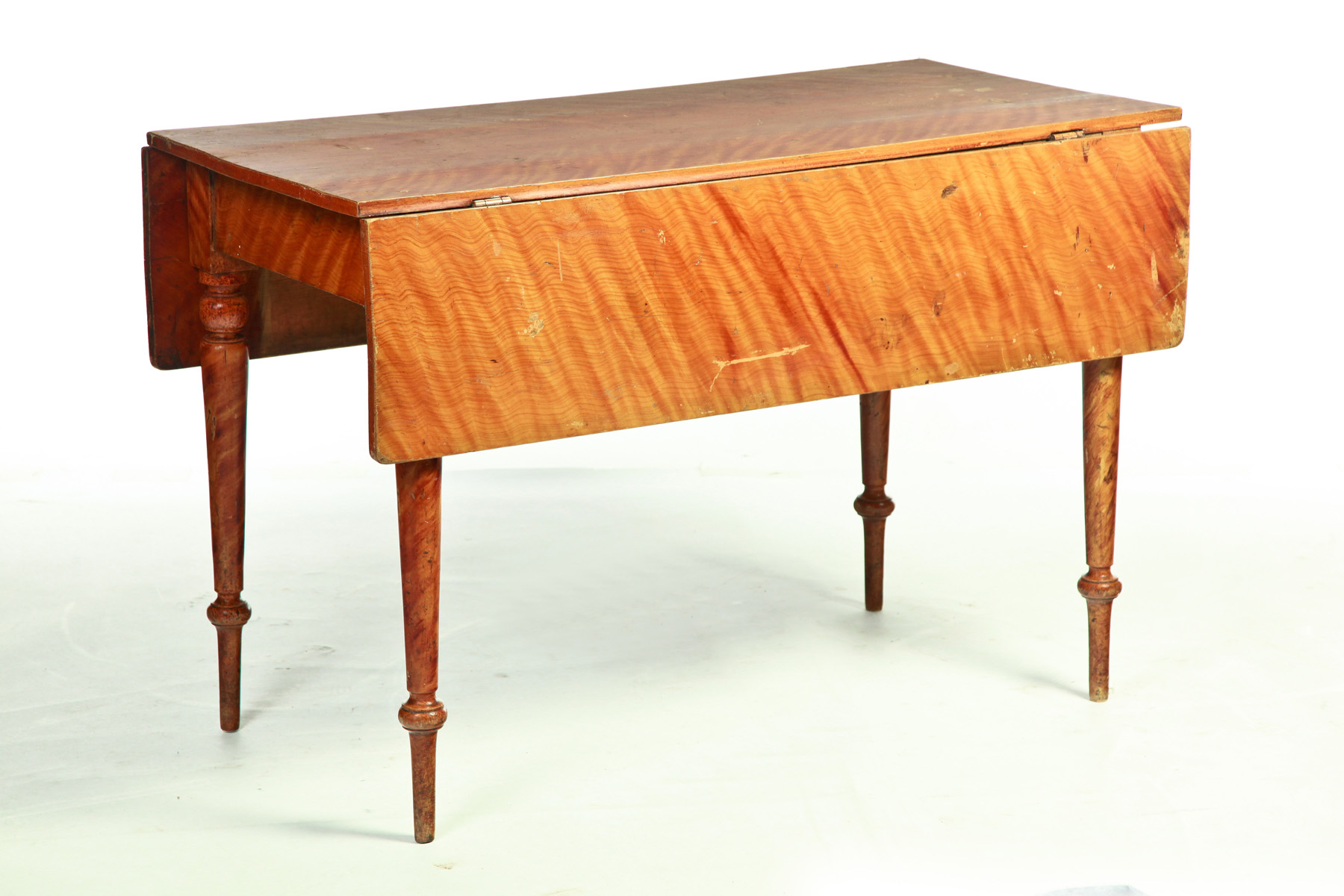 Appraisal: DECORATED SHERATON DROP LEAF TABLE American th century pine Turned