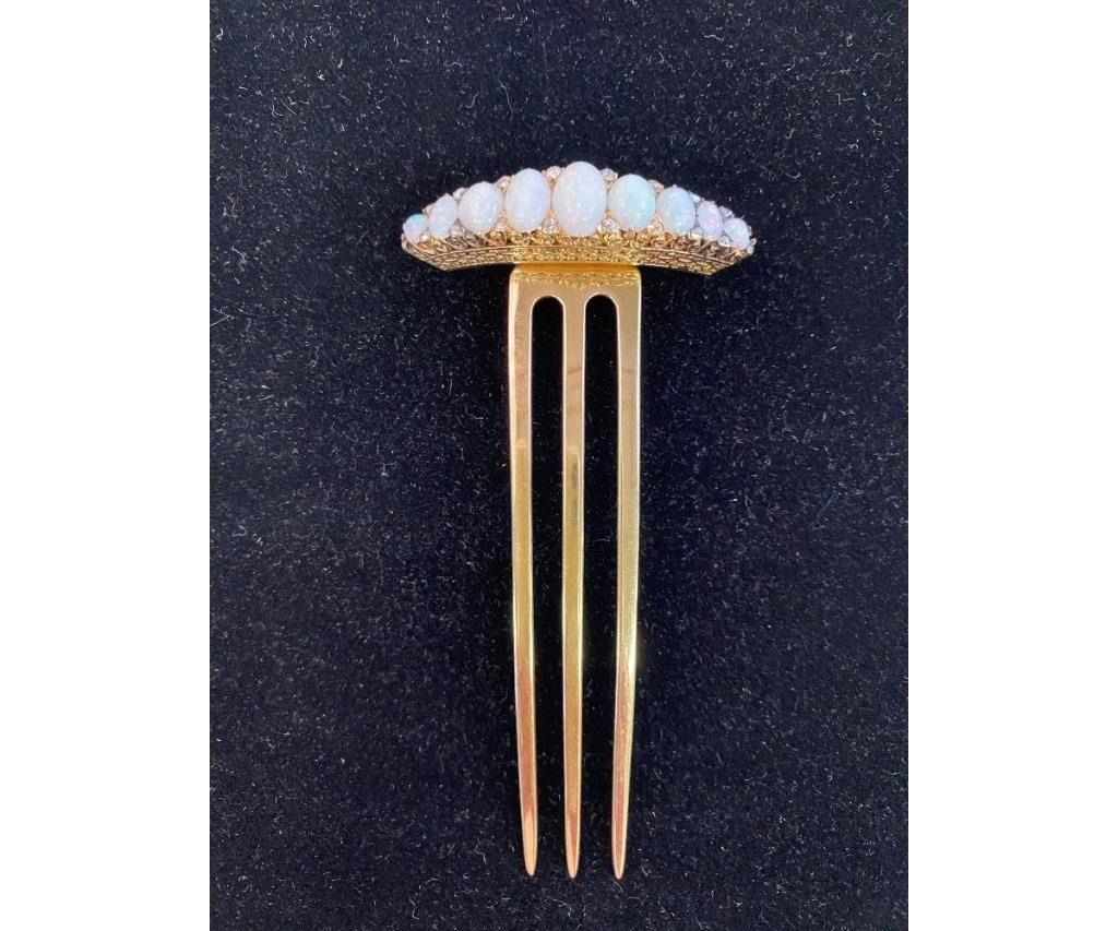 Appraisal: k yellow gold hair comb with old mine cut diamonds