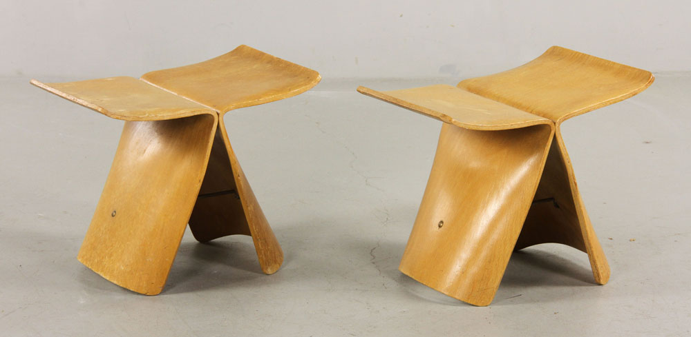 Appraisal: - Pr Yanagi Vintage Butterfly Stools Maple Pair of vintage