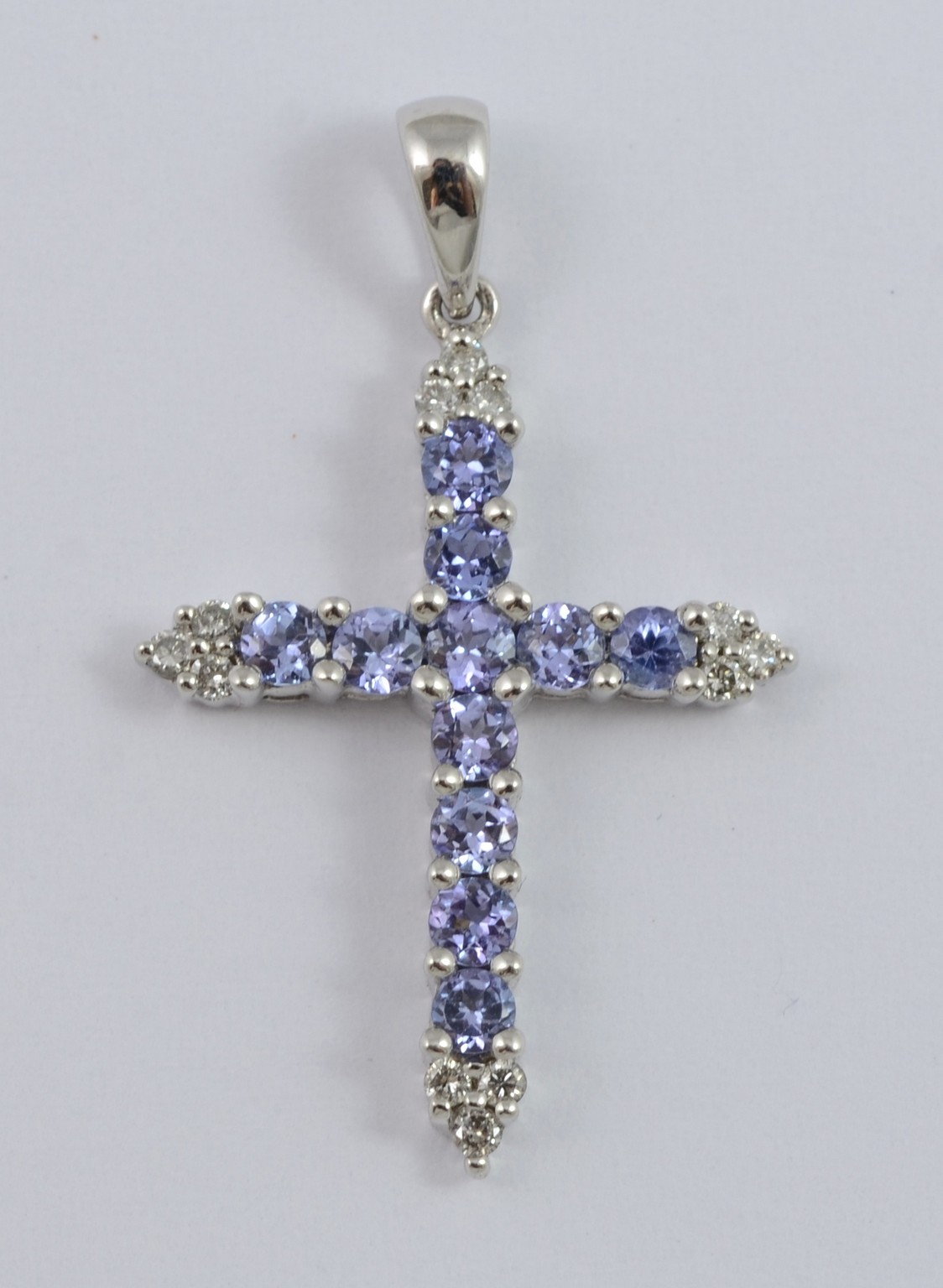 Appraisal: K White Gold and Tanzanite Cross - long dwt