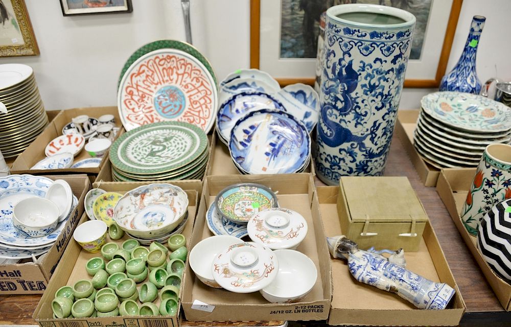 Appraisal: Five box lots including two sets of Japanese plates Chinese